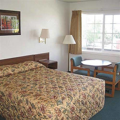 Interstate 8 Motel เลควิว ภายนอก รูปภาพ